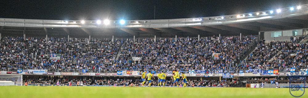 La afición del Xerez CD llena la grada de Chapín en el derbi de Copa ante el Cádiz CF