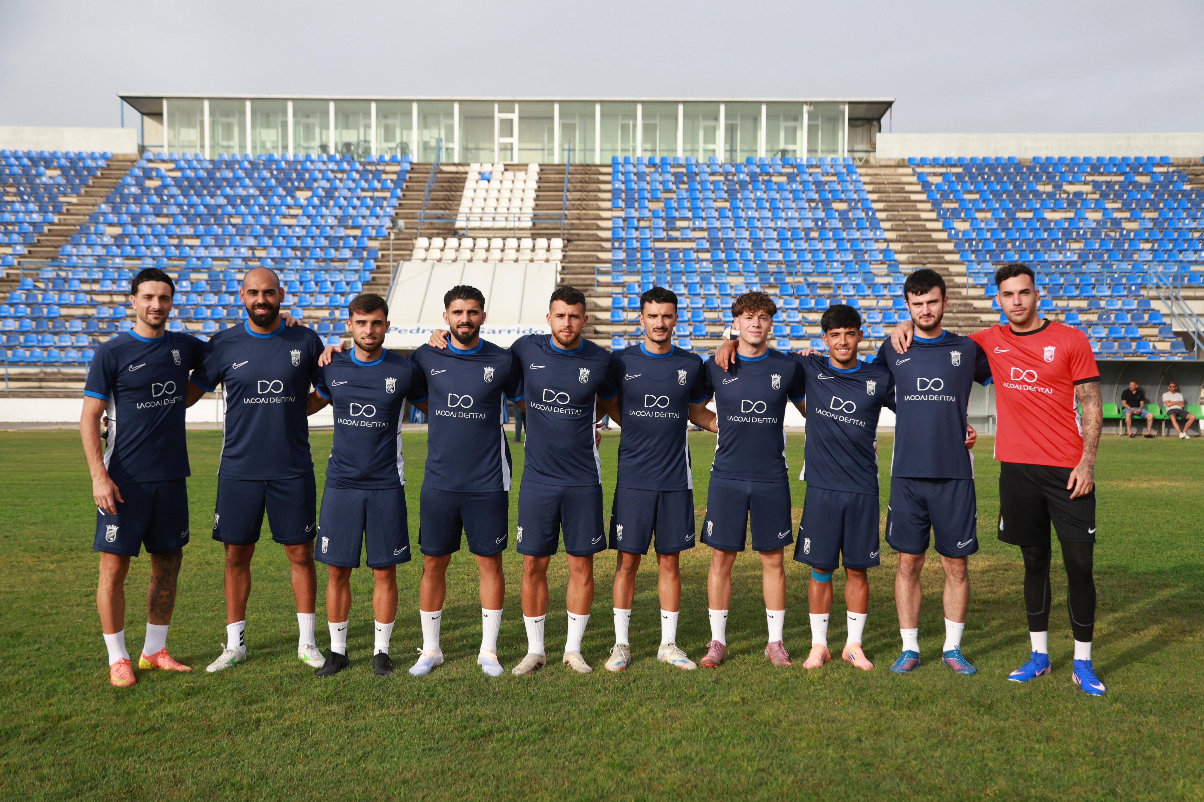 Xerez CD players pose at Pedro S. Garrido at the first 2026/27 pre-season training session